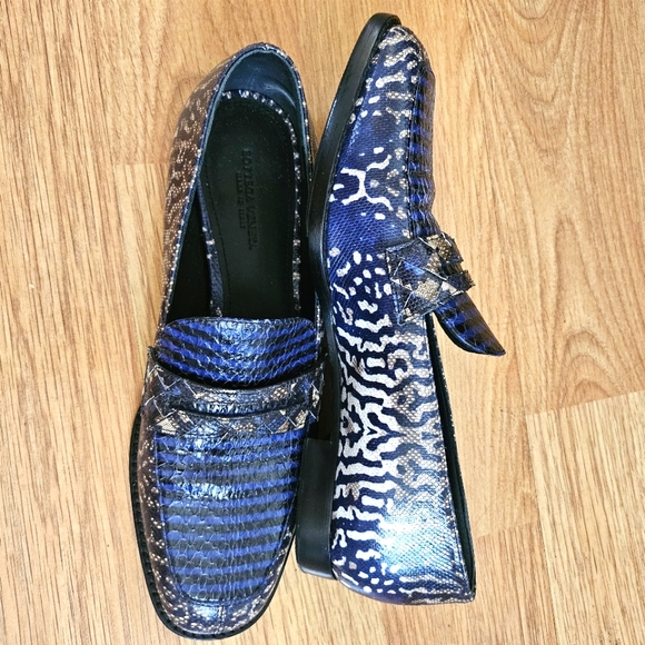 Authentic Bottega Veneta blue phyton loofers - Picture 3 of 6